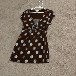 Little sisters cute brown and silver with glittered shirt that’s hardly worn
